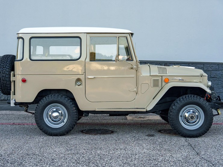 1969-toyota-landcruiser-image-8