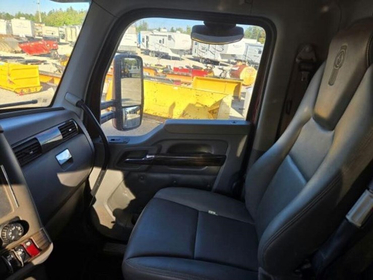 2016-kenworth-t880-image-20