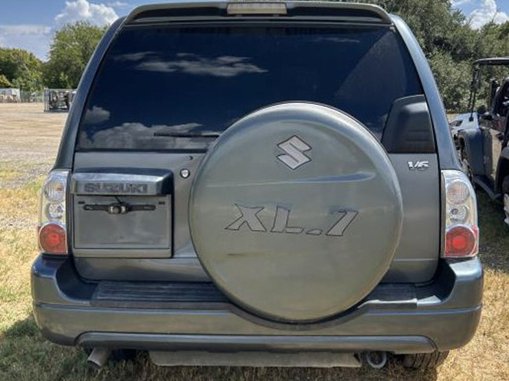 2004-suzuki-xl7-image-5
