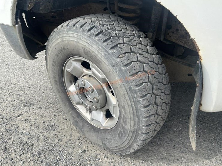 2005-ford-f350-image-13