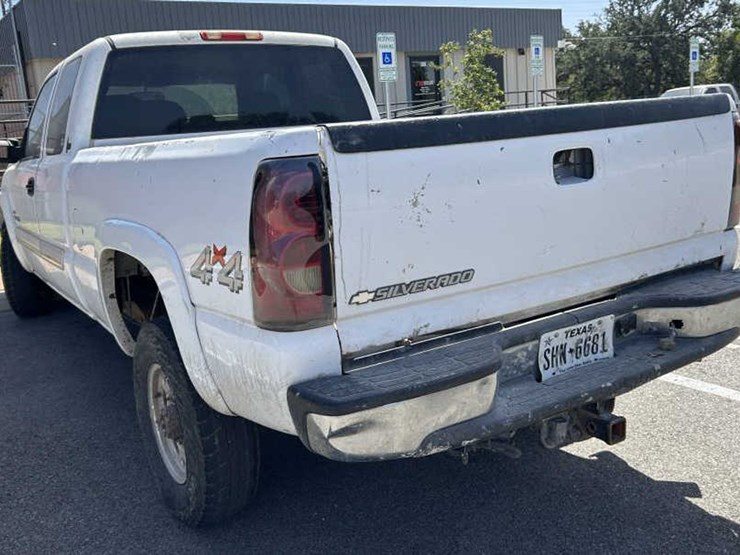 2007-chevrolet-silverado-2500-image-6