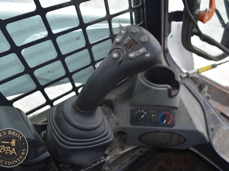 2016-bobcat-t770-image-50
