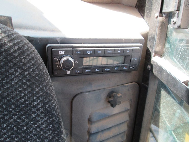 2018-caterpillar-299d2-xhp-image-33