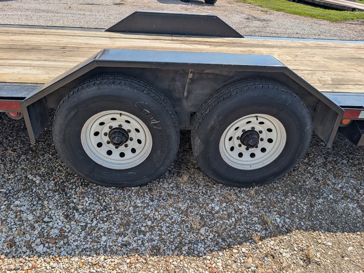 24’-tandem-axle-trailer-image-35