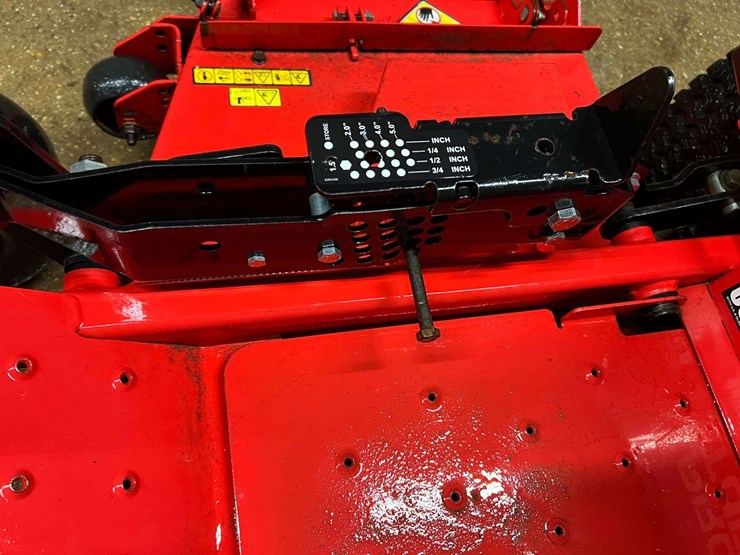 2019-gravely-proturn-60-image-24