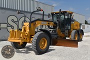 2010 DEERE 670G