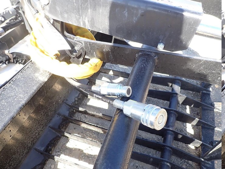 wildcat-48"-skid-steer-skeleton-tooth-grapple-image-8
