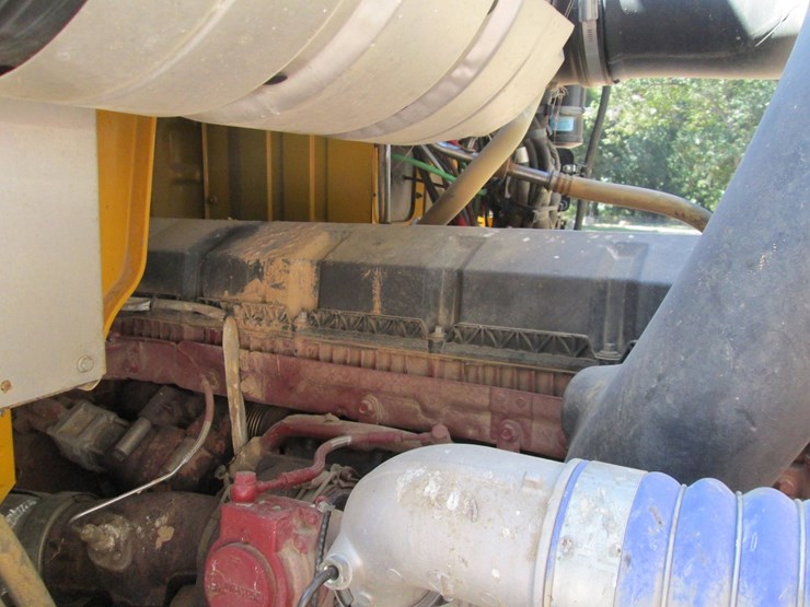 2019-mack-anthem-64t-image-37