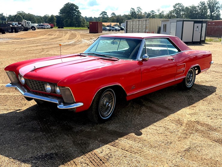 #1020-•-offered-at-no-reserve-|-1964-buick-riviera-image-1
