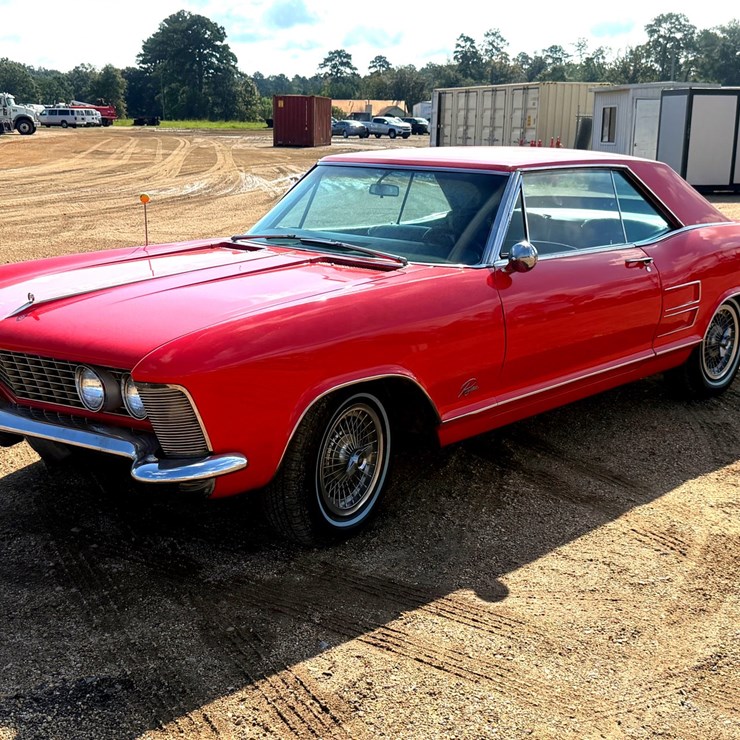 #1020 • Offered at No Reserve | 1964 BUICK RIVIERA