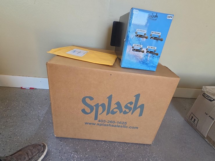 unused-splash-10ft.-2,100-gallon-water-truck-body-3/16-s-image-6