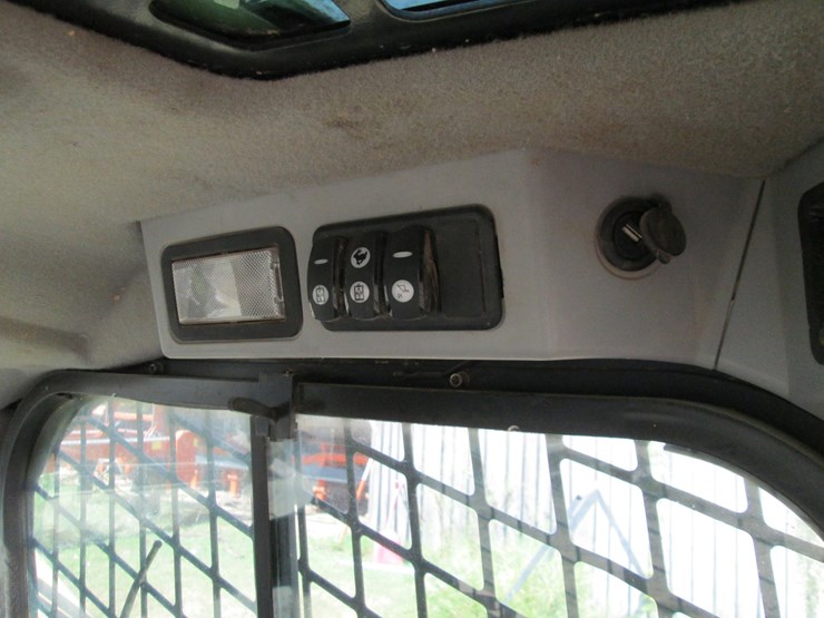 2018-caterpillar-299d2-xhp-image-31