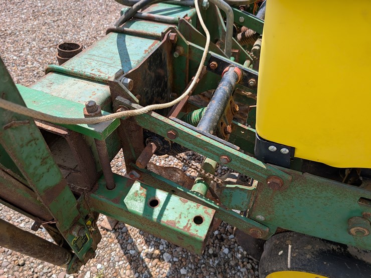 john-deere-7100-image-15