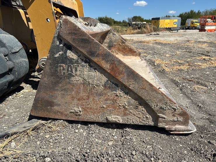 2022-caterpillar-299d3-xe-image-10