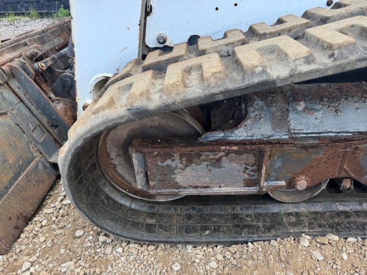 2021-bobcat-t770-image-14