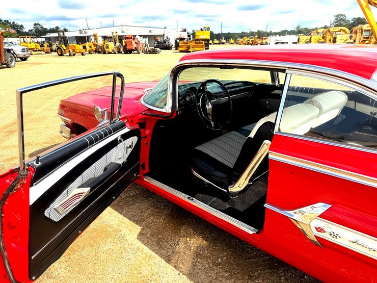 #1029-•-offered-at-no-reserve-|-1960-chevrolet-impala-2-door-hardtop-–-348-v8-image-4
