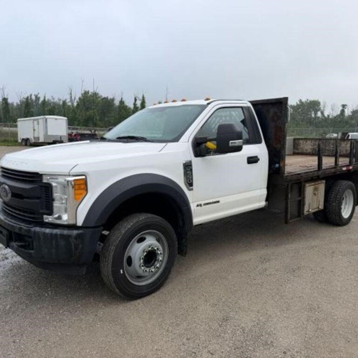 2017 FORD F550 XL