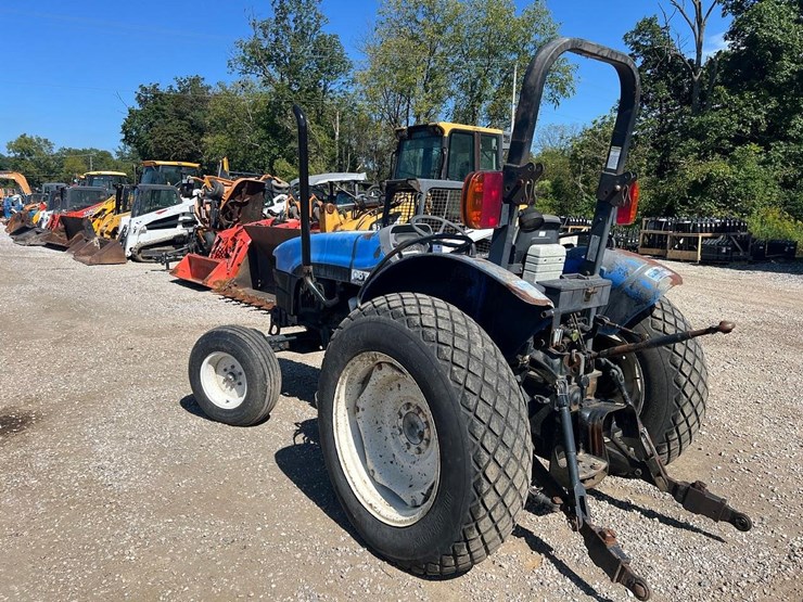 new-holland-tn65-image-2