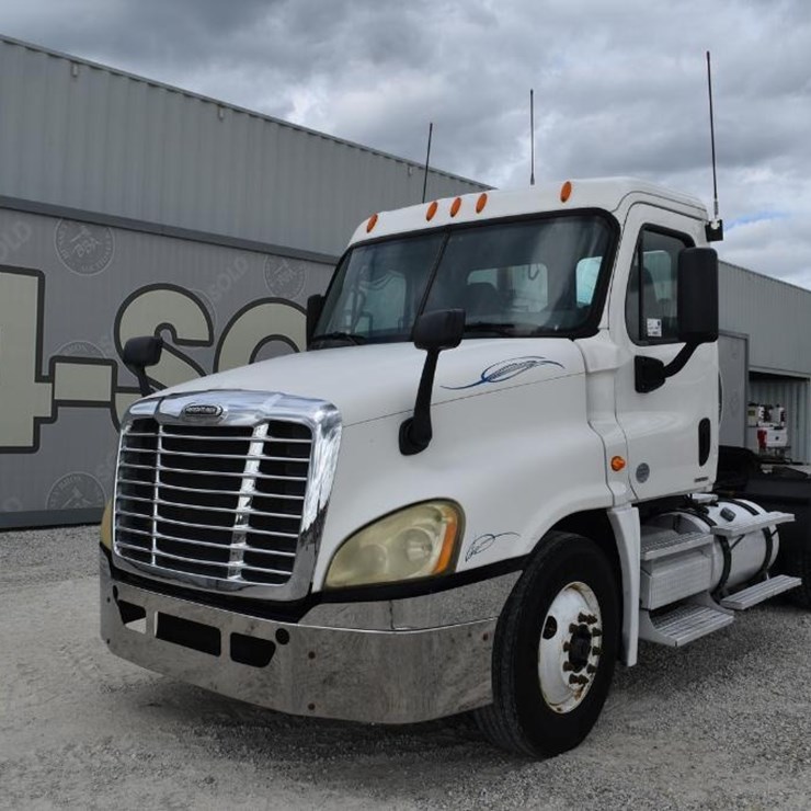 2009 FREIGHTLINER CASCADIA 125