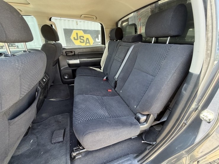 2008-toyota-tundra-image-24