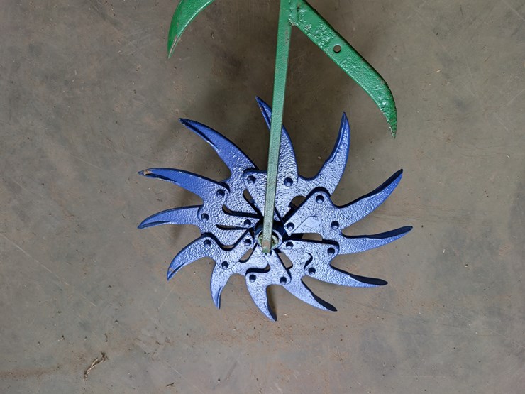 hand-crafted-steel-flower-decor-image-6