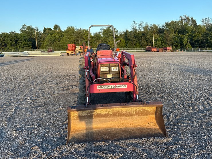 massey-ferguson-1260-image-2