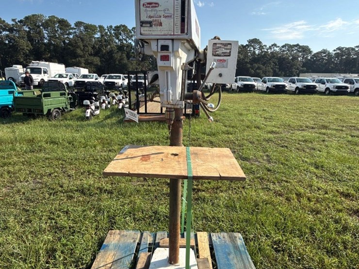 125---dayton-3/4-hp-drill-press-image-6