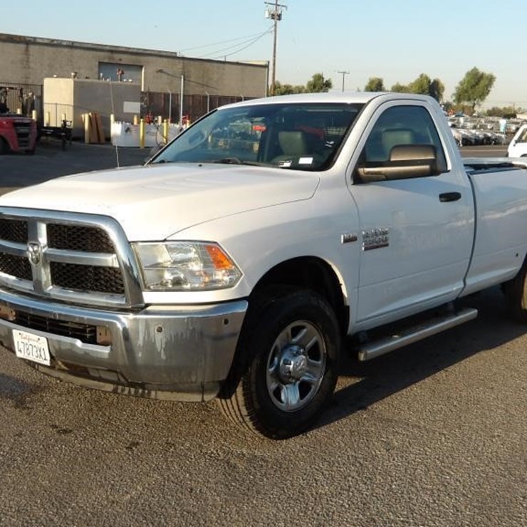 2016 DODGE 2500