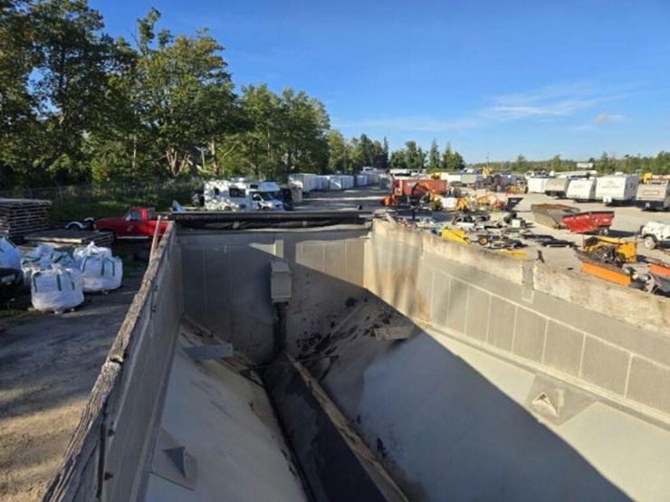2016-kenworth-t880-image-47