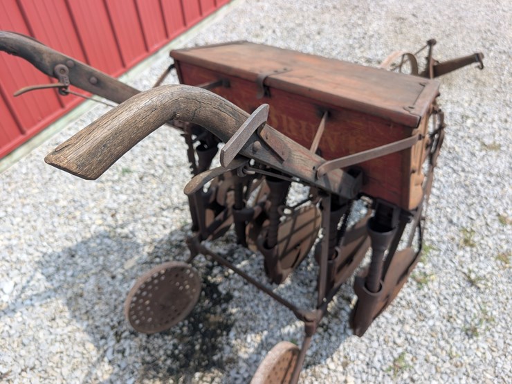 van-brunt-drill-image-17