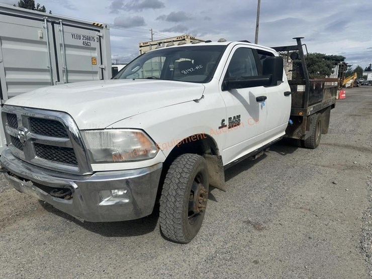 2014-dodge-ram-3500-image-8