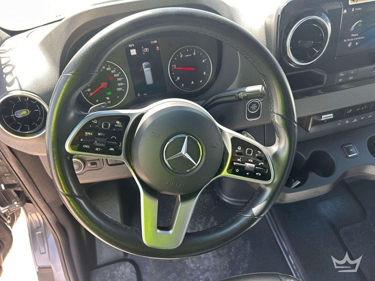 2010-mercedes-benz-sprinter-4500-image-14