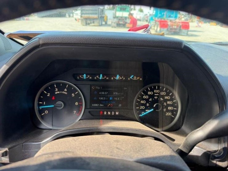 2018-ford-f150-xlt-image-11