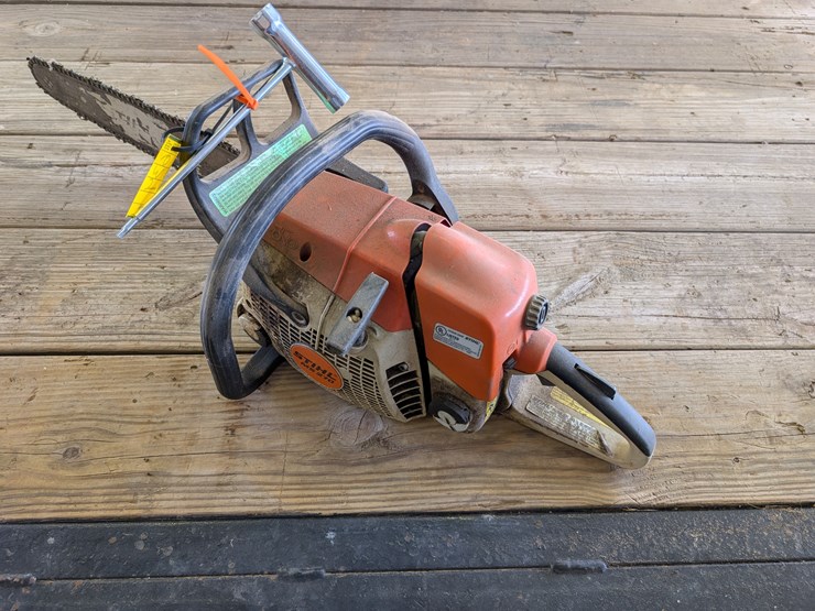 stihl-ms-270-chainsaw-image-2