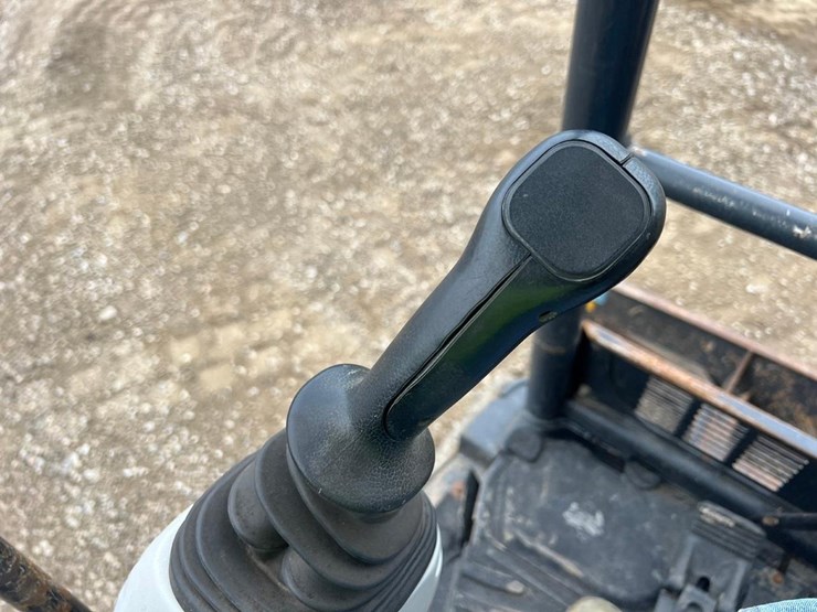 deere-35g-image-21