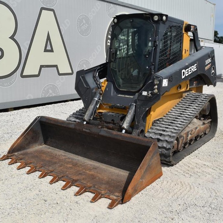 DEERE 333G