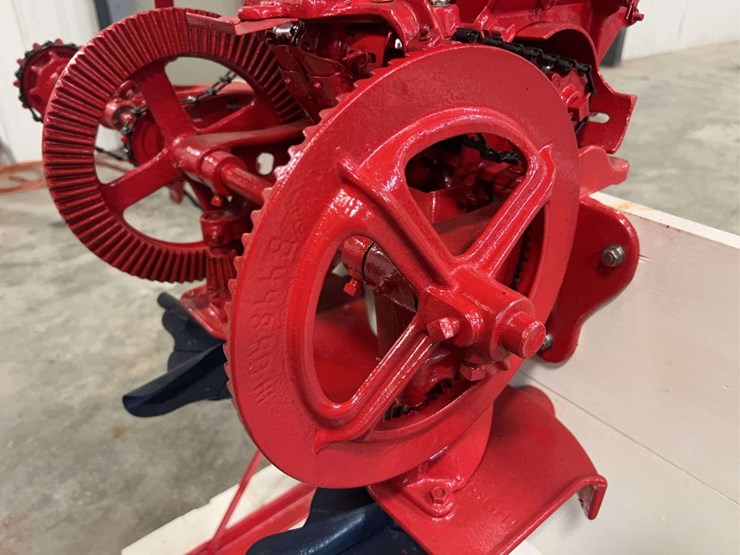 international-end-gate-seeder-image-24