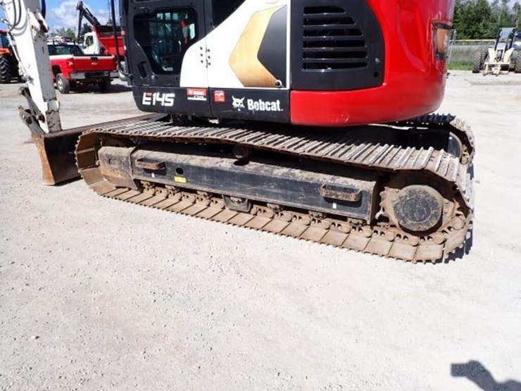 2021-bobcat-e145-image-60