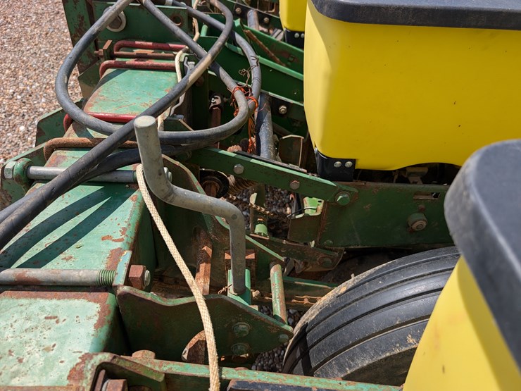 john-deere-7100-image-17