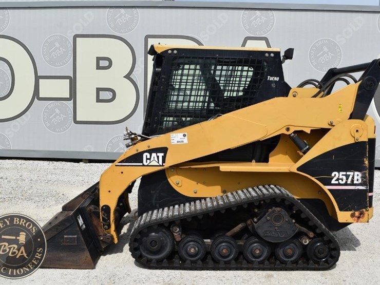 2004-caterpillar-257b-image-3
