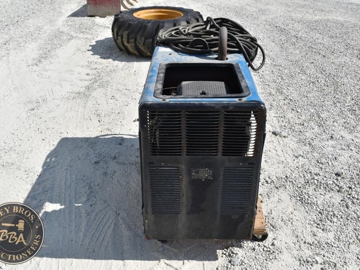 miller-bobcat-225-image-7