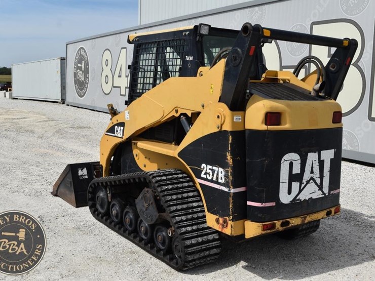 2004-caterpillar-257b-image-4