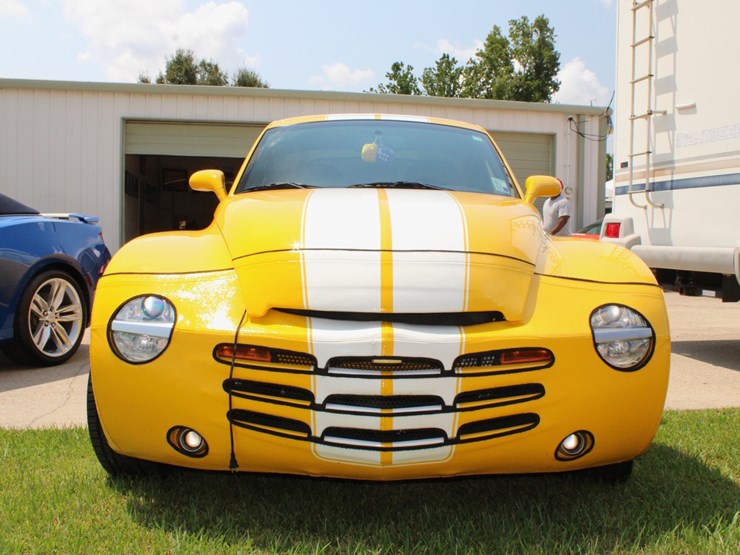 #1024-•-offered-at-no-reserve-|-2005-chevrolet-ssr-–-6.0l-ls2-v8-image-2