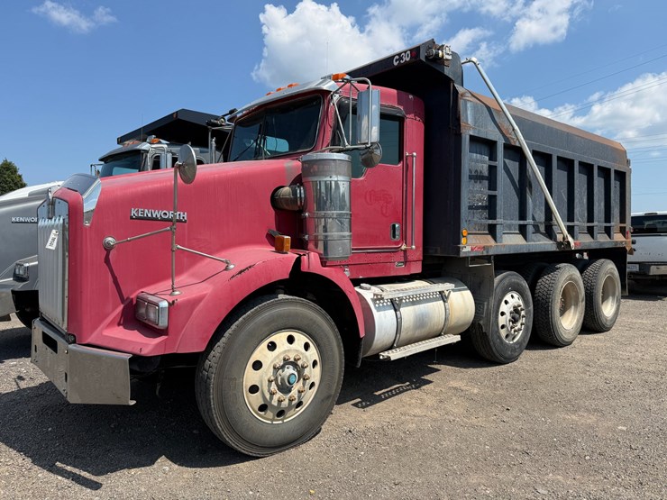 2009-kenworth-t800-image-1