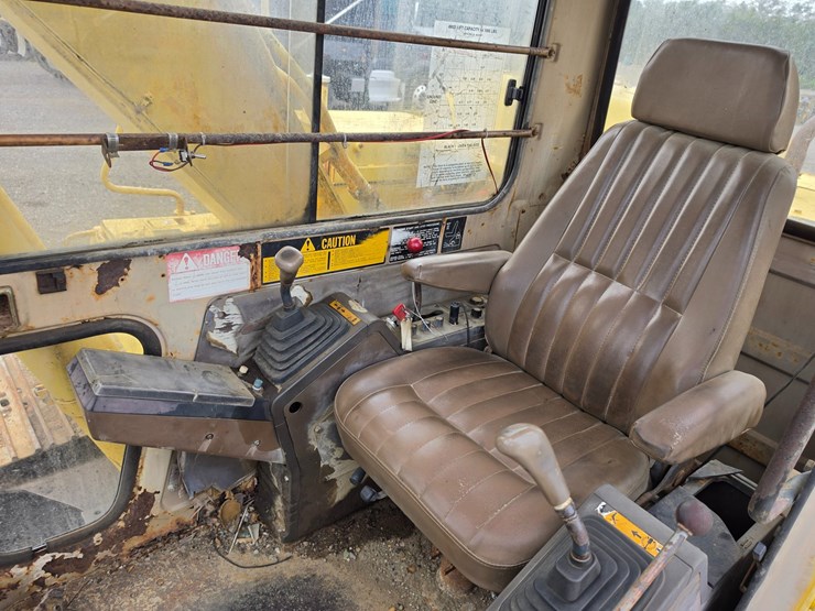 deere-490d-image-17