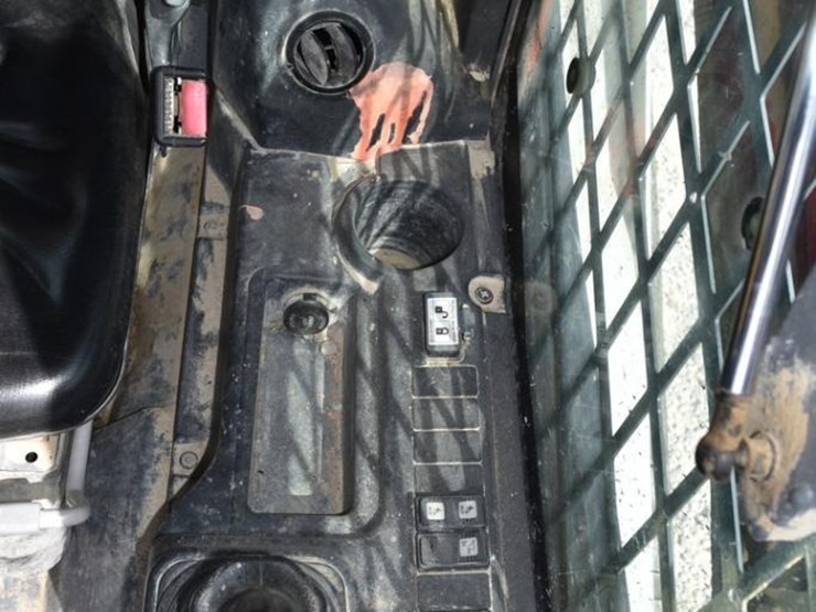 2022-takeuchi-tl10v2-image-50