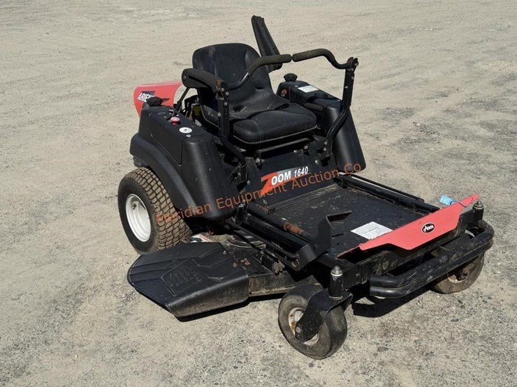 ariens-zoom-1640-zero-lawn-mower--non-operable-image-9