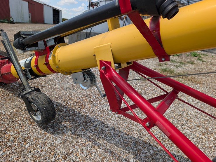 westfield-wr100-31-straight-auger-image-17