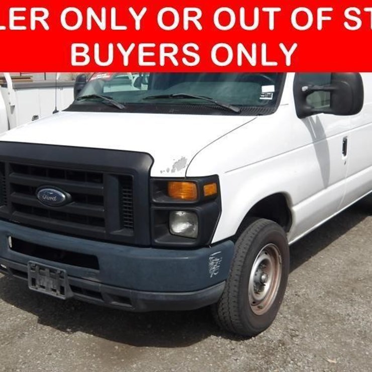 2012 FORD E250