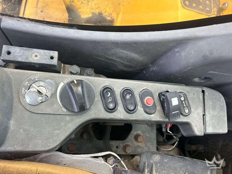komatsu-pc138us-lc-11-image-29